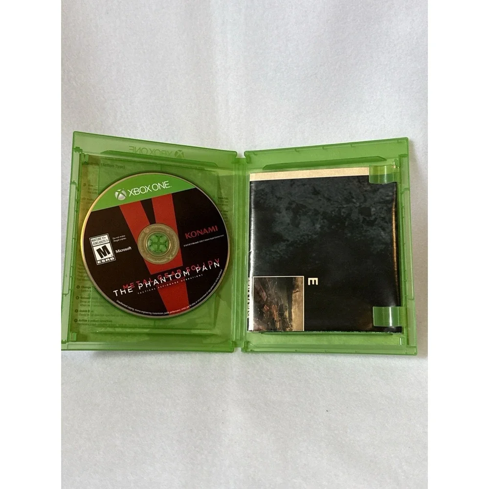 Konami Metal Gear Solid V: The Phantom Pain Day One Ed Xbox One Manual